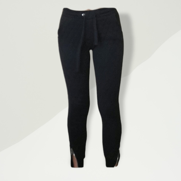 Sweatpants - Picture 2 of 4